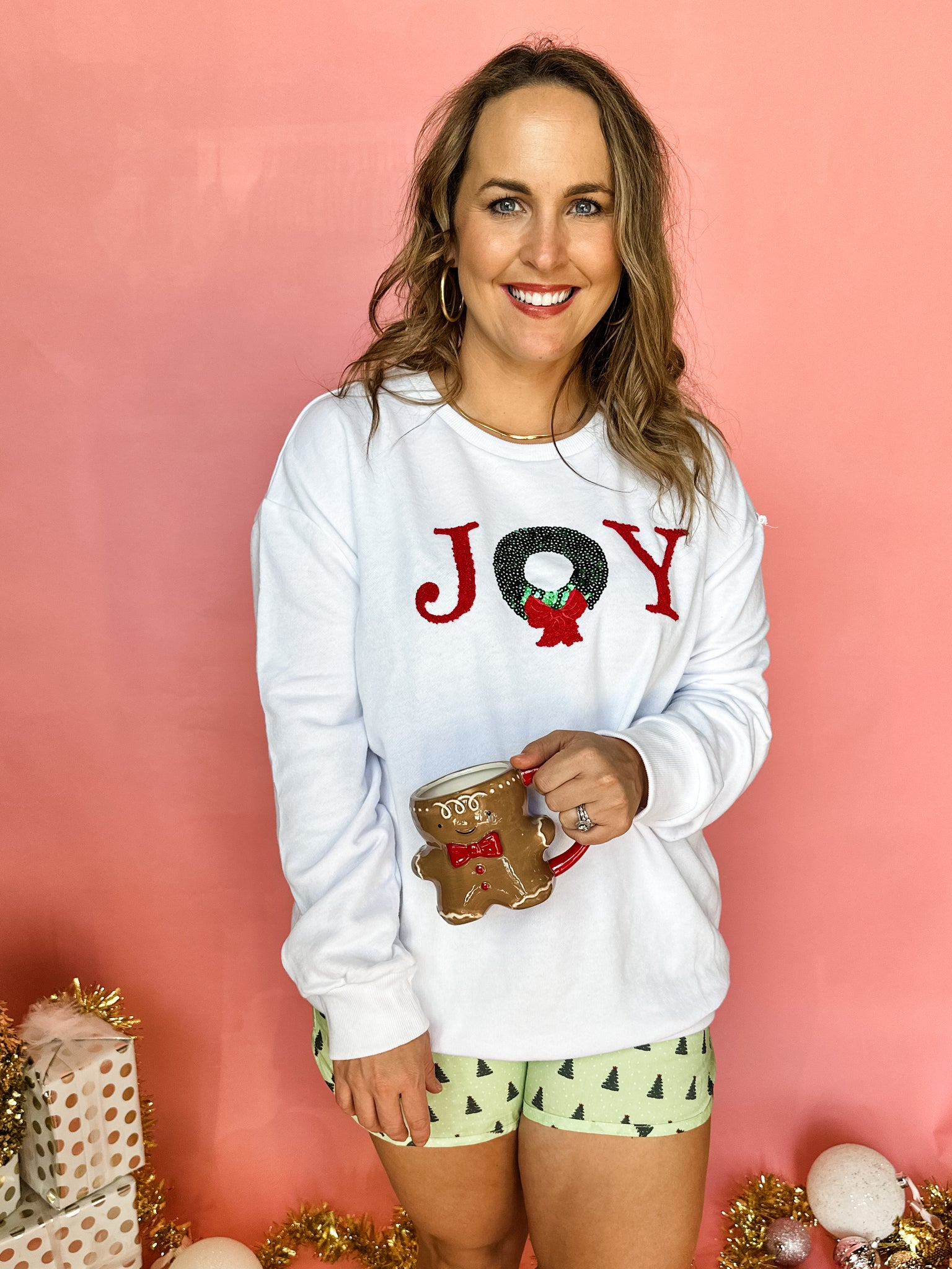 Grand Joy Wreath Sweatshirt- White-K. Ellis Boutique