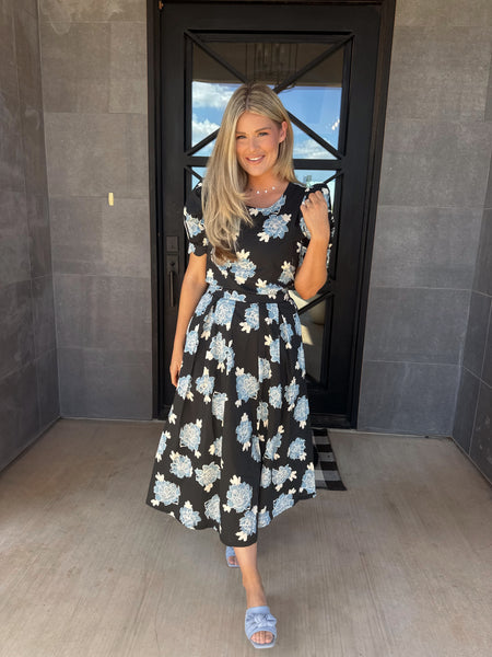 Floral Scallop Hem Top- Navy-K. Ellis Boutique