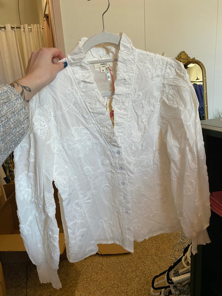 Floral Applique Ruffle Collar Blouse- Off White-K. Ellis Boutique