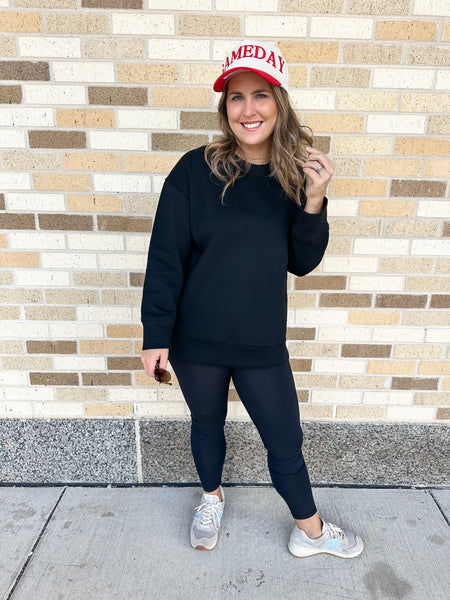 Solid Long Sleeve Round Neck Pullover- Black-K. Ellis Boutique