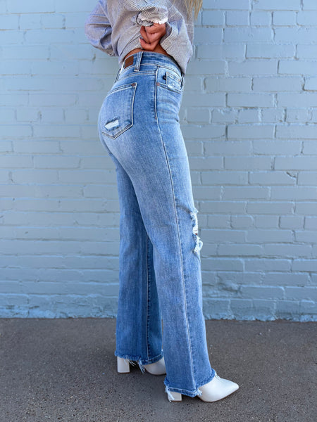 90’s Knee Destroy Straight Jeans - Light Wash | Judy Blue-K. Ellis Boutique